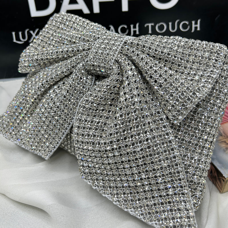 ladies clutch 