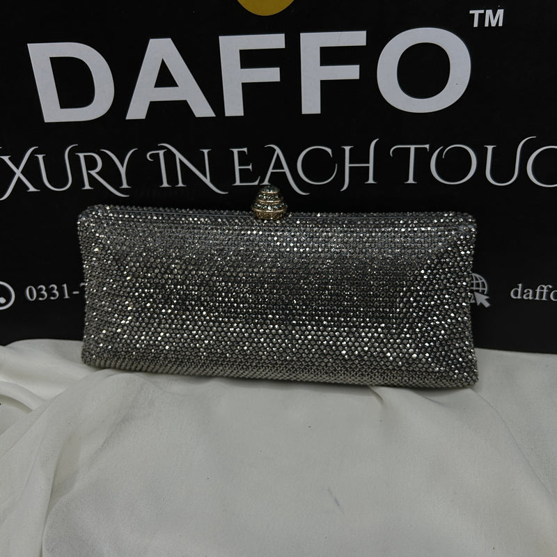 Ladies clutch with swarovski crystals all around 