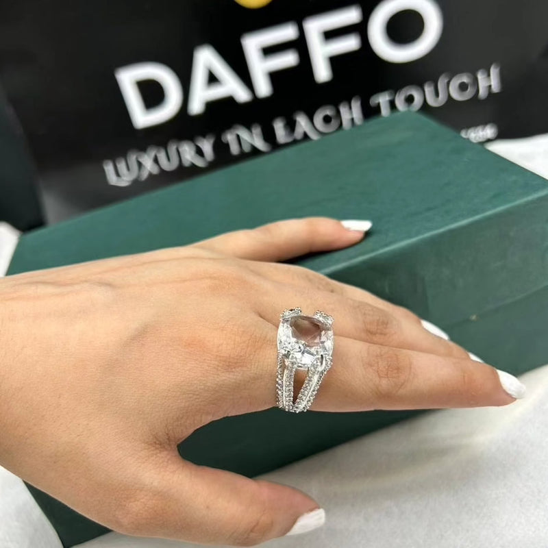 Daffo Crystallin Ring