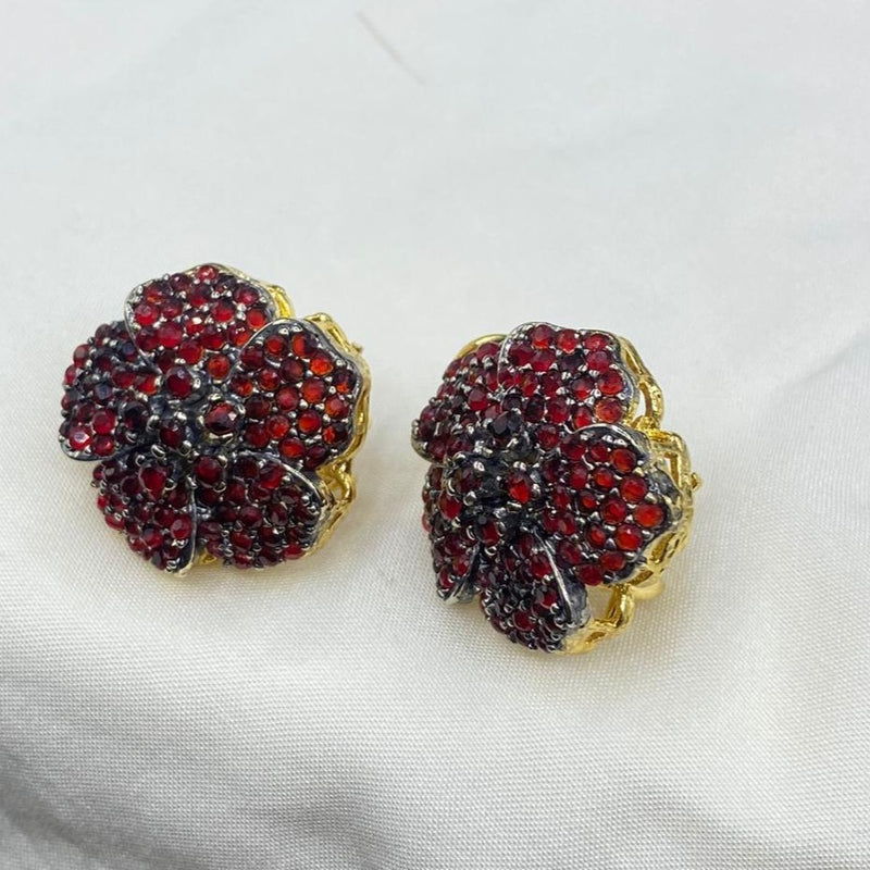 ZIRCONIC FLORAL GOLD PLATED STUDS