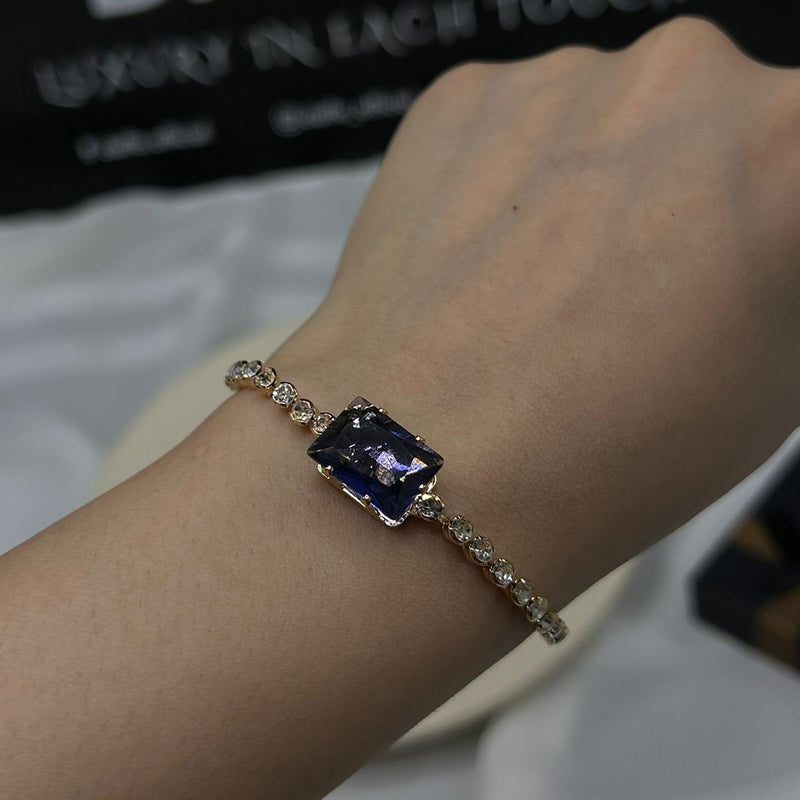 Zirconia bracelates with jigly cubic stone