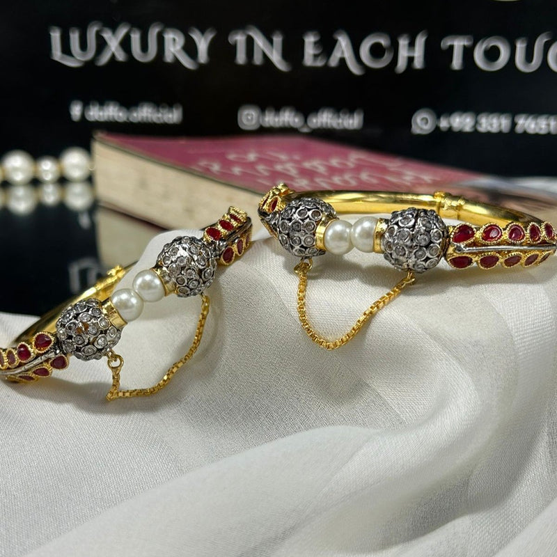 Pearl bangle (pair)