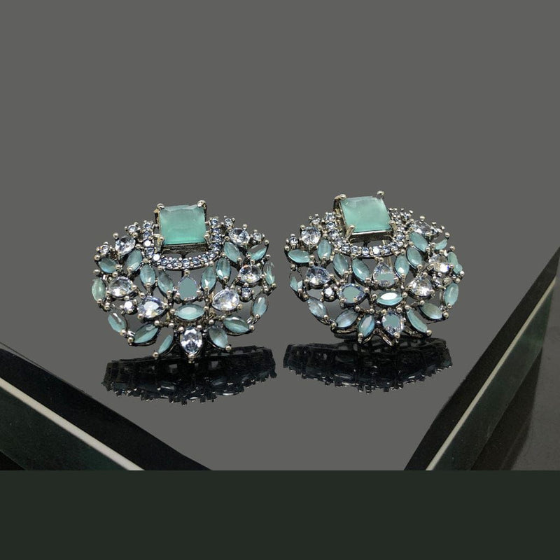 DAFFO Eura studs