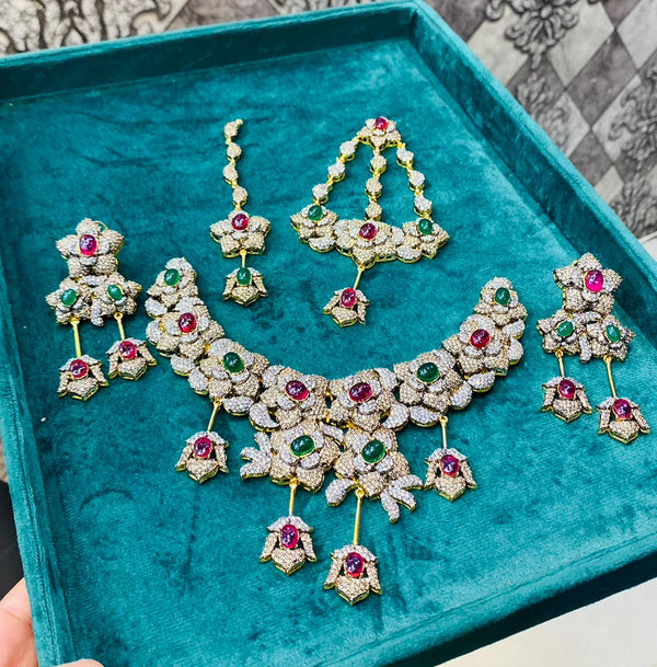 Daffo 3D floral Bridal set