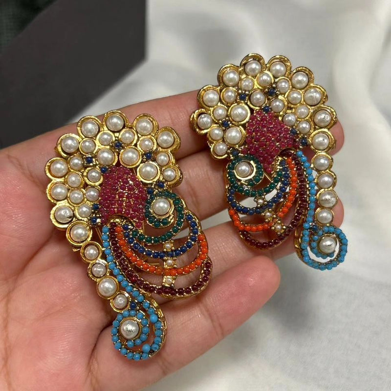 ANTIQUE EARRING