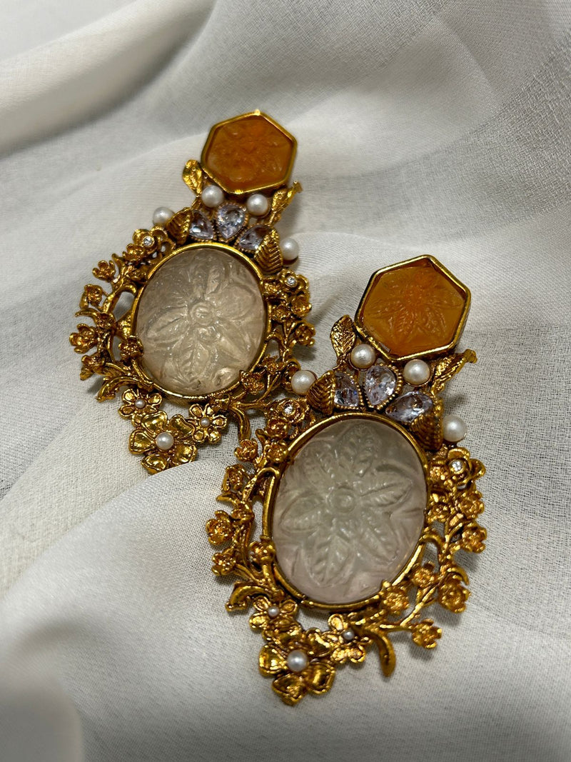 Daffo subtle earrings