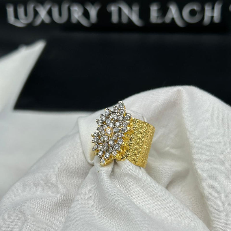 Diamond cut GOLDPLATED ring (adjustable)