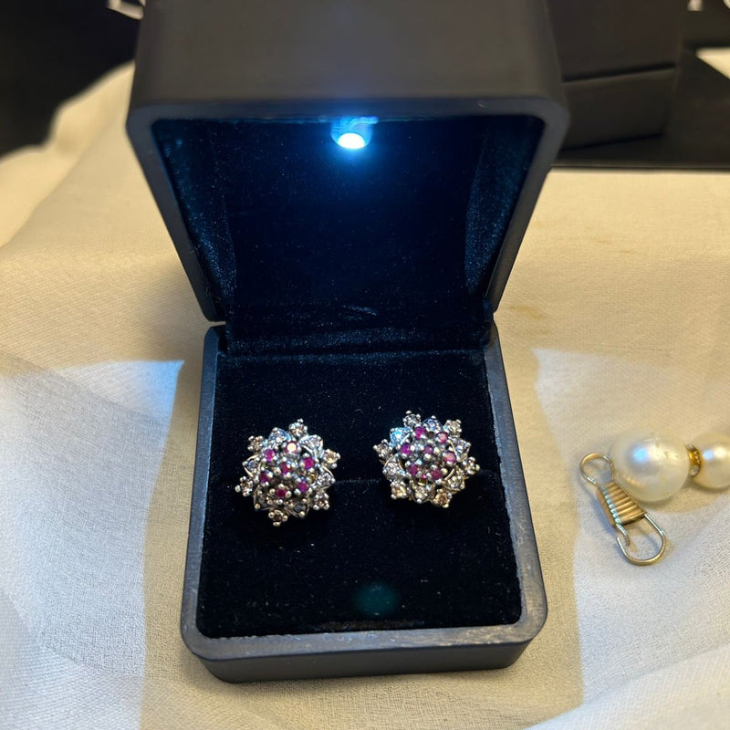 DAFFO PREMIUM DIAMOND CUT STUDS