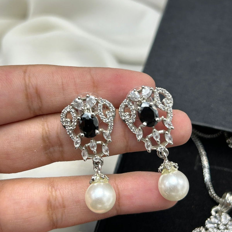 DAFFO american diamond set in real pearl